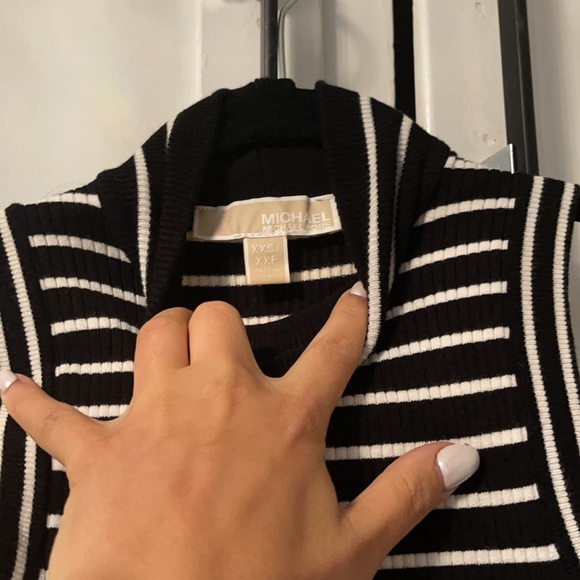 Micheal Kors - Picture 3 of 6